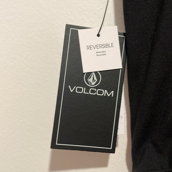 NWT Volcom reversible Had Me at Aloha top black size XL new never worn - Picture 4 of 4